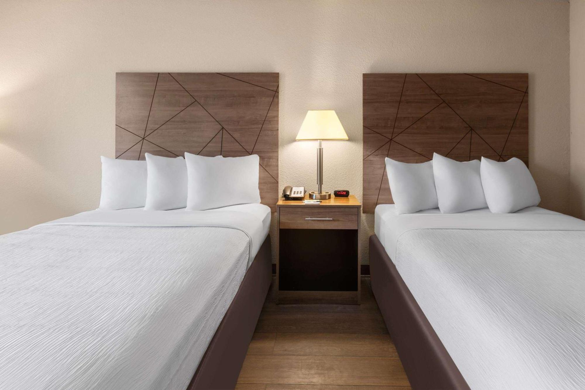 Hotel Wingate By Wyndham Troy Esterno foto