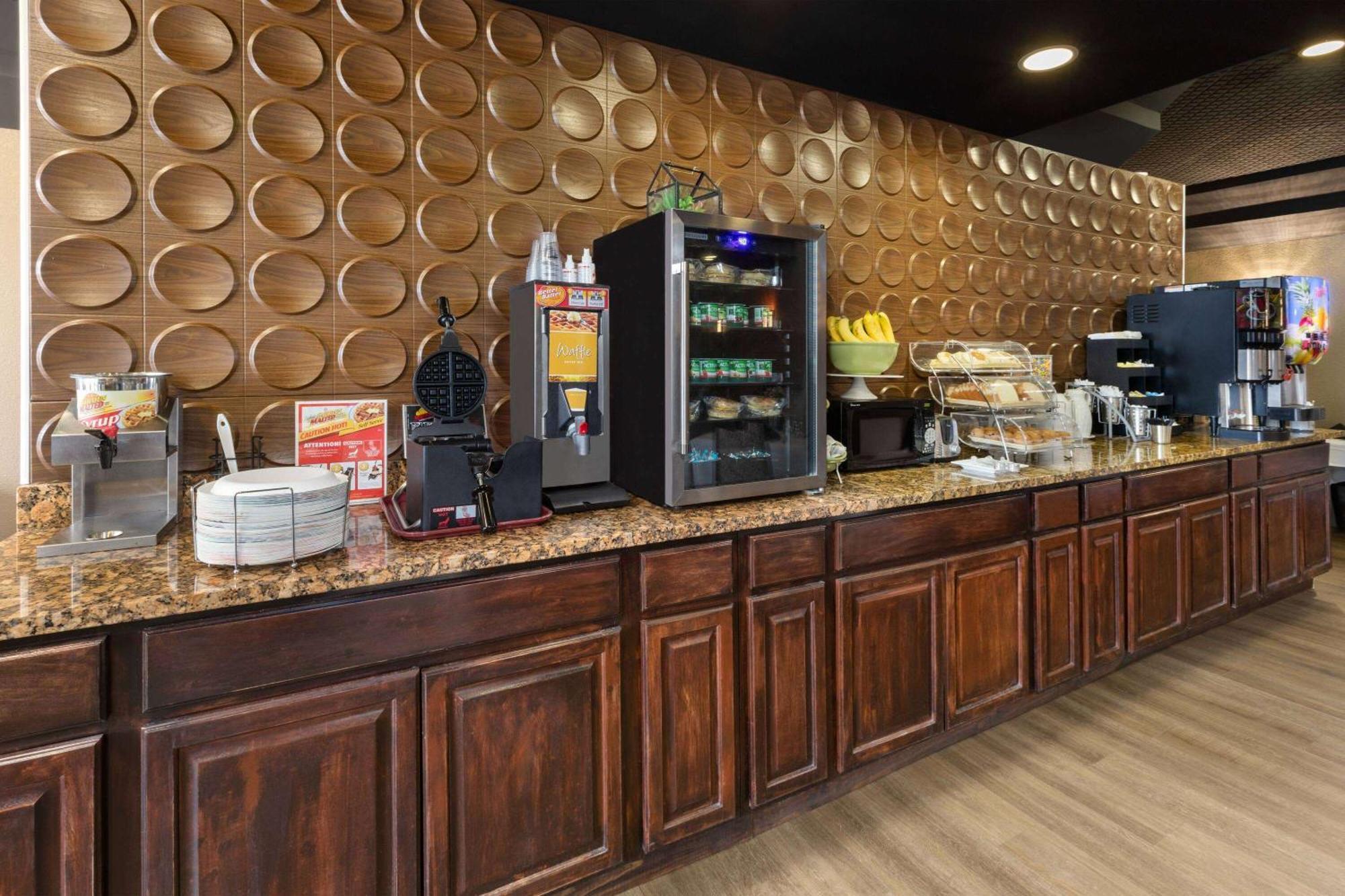 Hotel Wingate By Wyndham Troy Esterno foto
