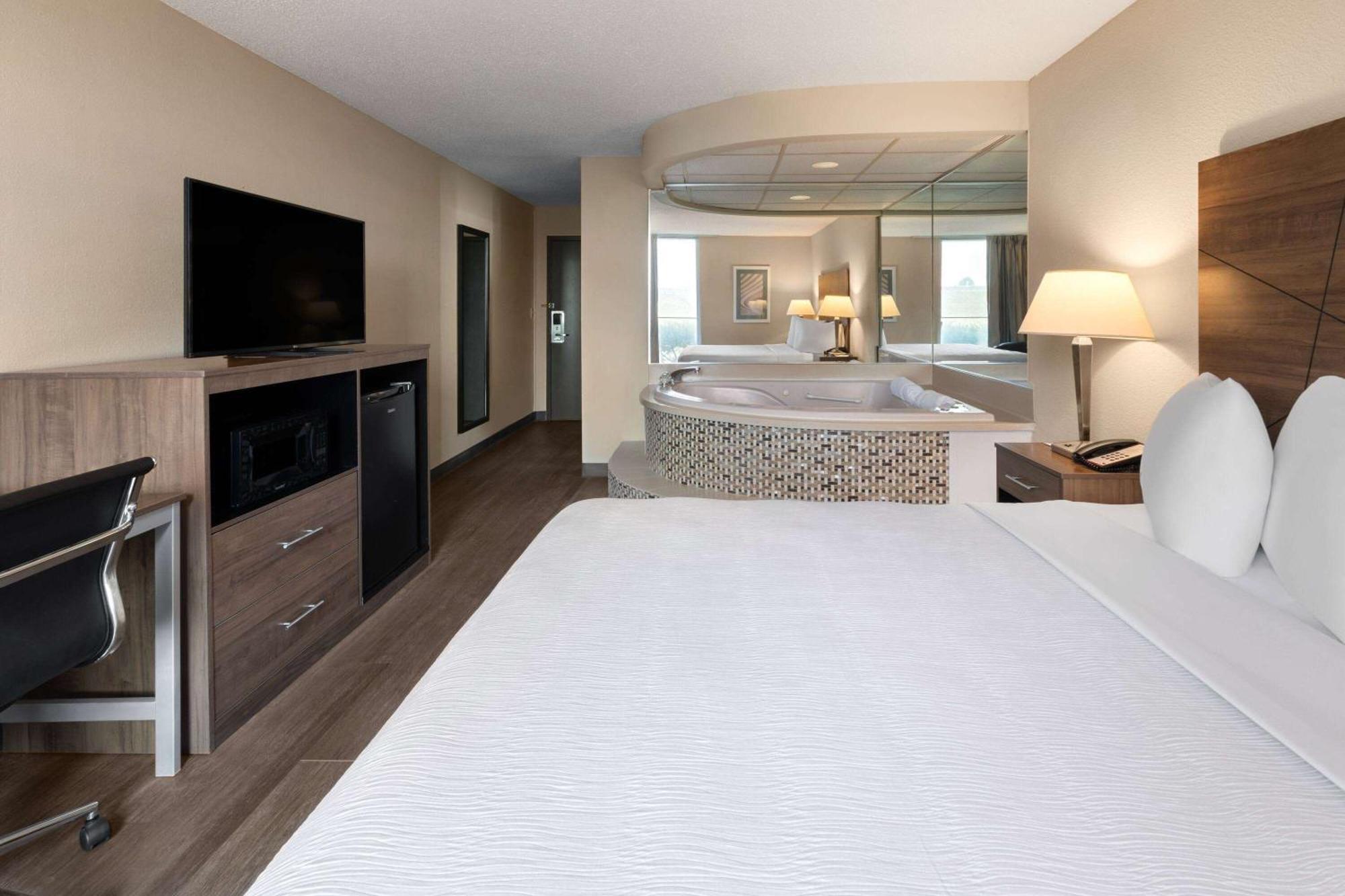 Hotel Wingate By Wyndham Troy Esterno foto